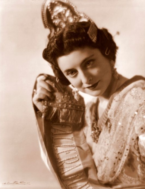María Julia Martínez de Vallejo Manglano