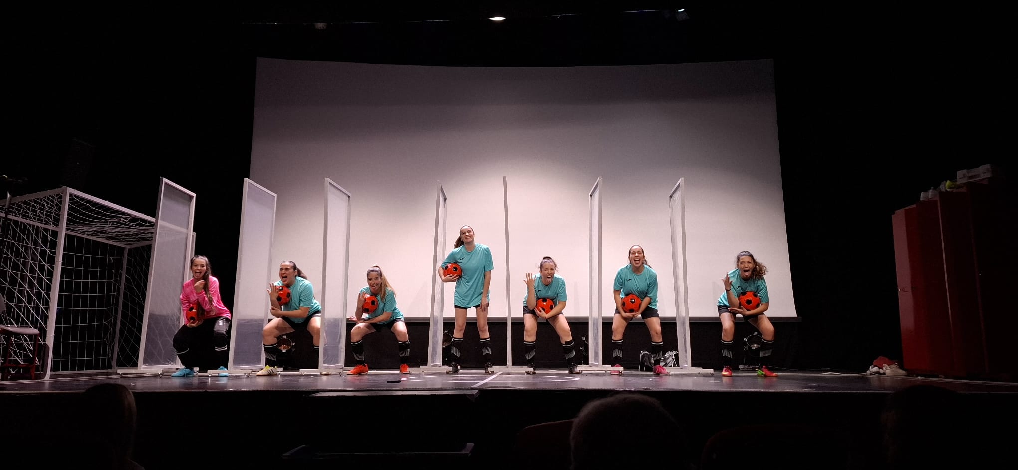 TEATRE FALLER JUVENIL – ‘Fora de joc’ de la falla Arzobispo Olaechea-San Marcelino