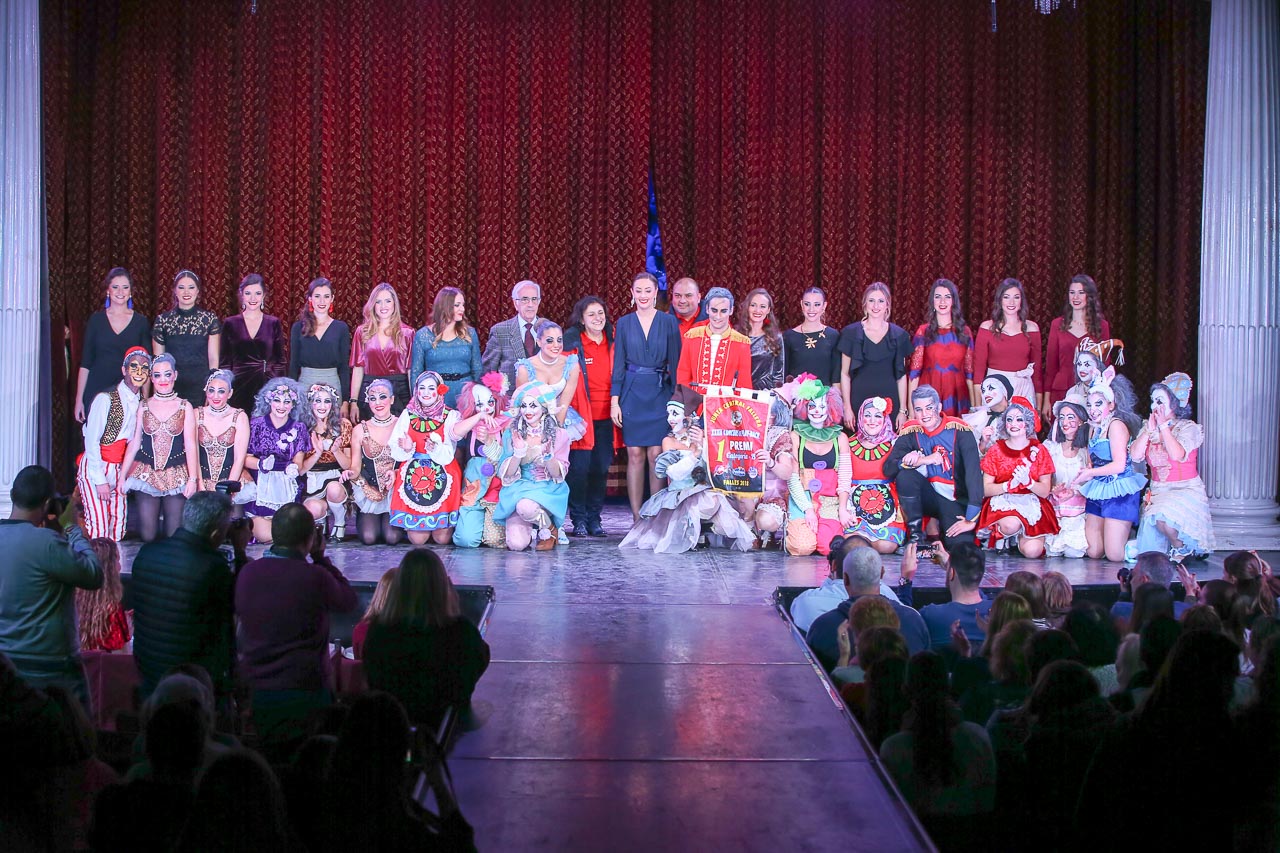 «Un lugar para el olvido» arrasó con la final de los Playbacks  Molidad B