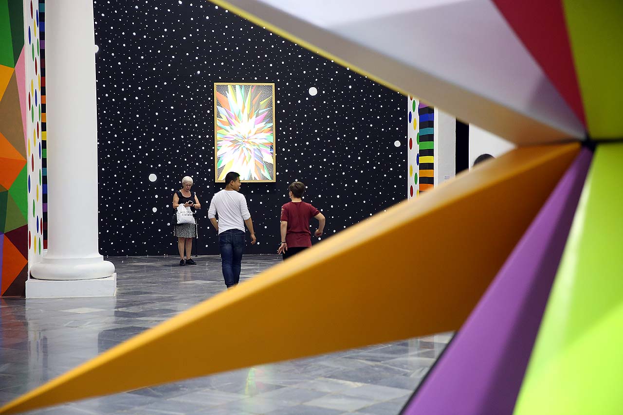 El multicolorido Okuda en el Centro del Carmen
