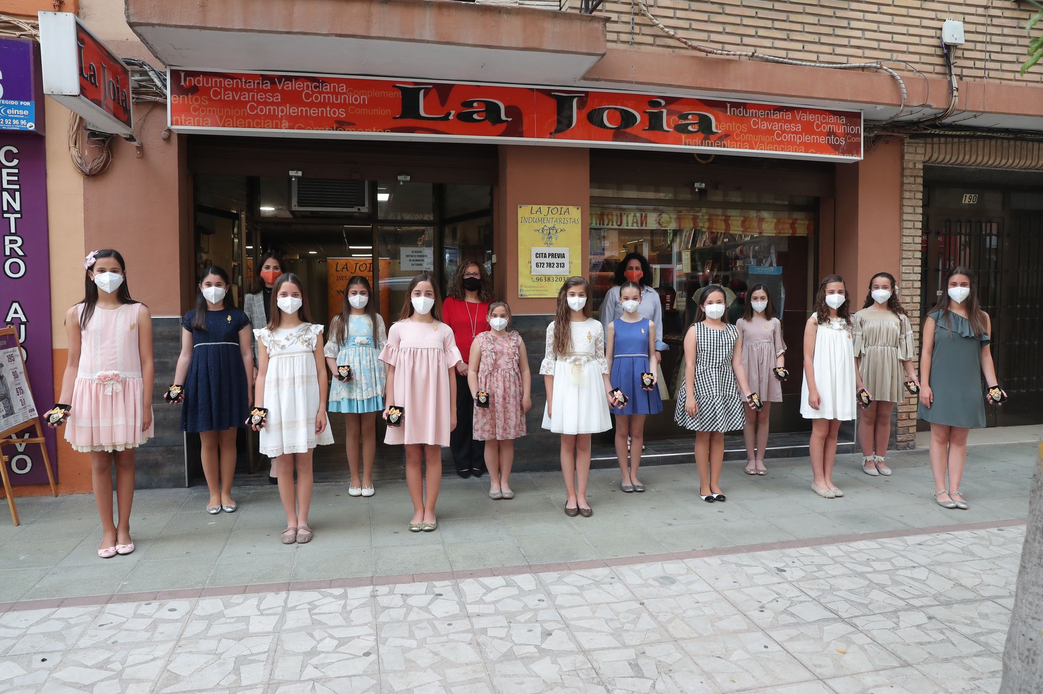 Carla García i la Cort d’Honor infantil ja tenen el tercer vestit oficial, que lluiran a les Falles de 2021