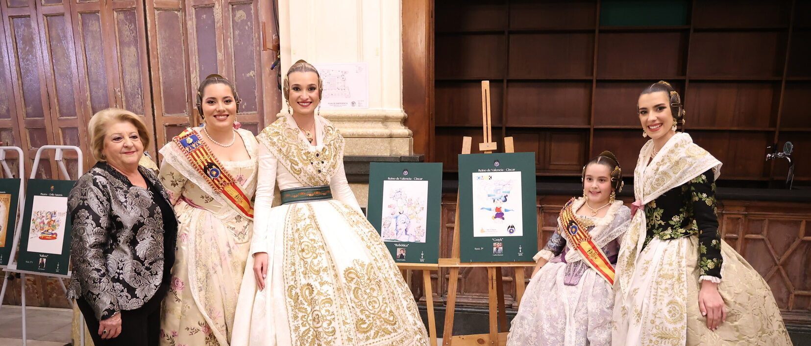 L’Agrupació de falles Gran Via presenta els seus esbossos per a les Falles 2025