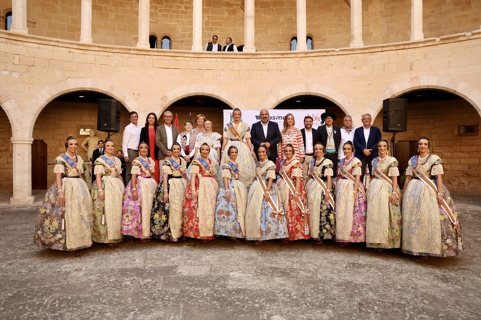 Mallorca rep a la comitiva valenciana