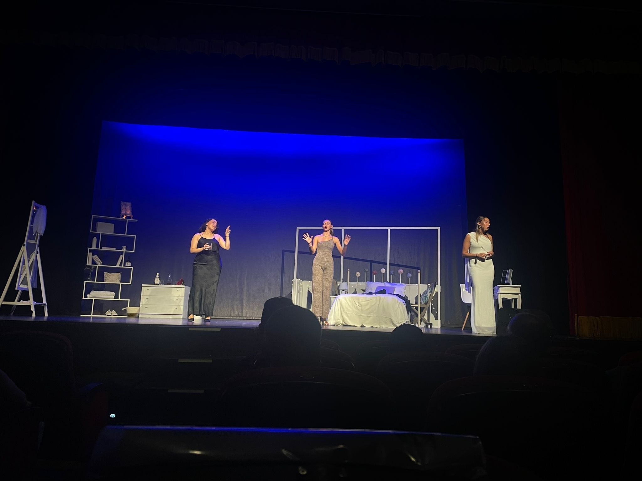 TEATRE FALLER – Creu i Mislata presenta ‘Quin fàstic d’amor’
