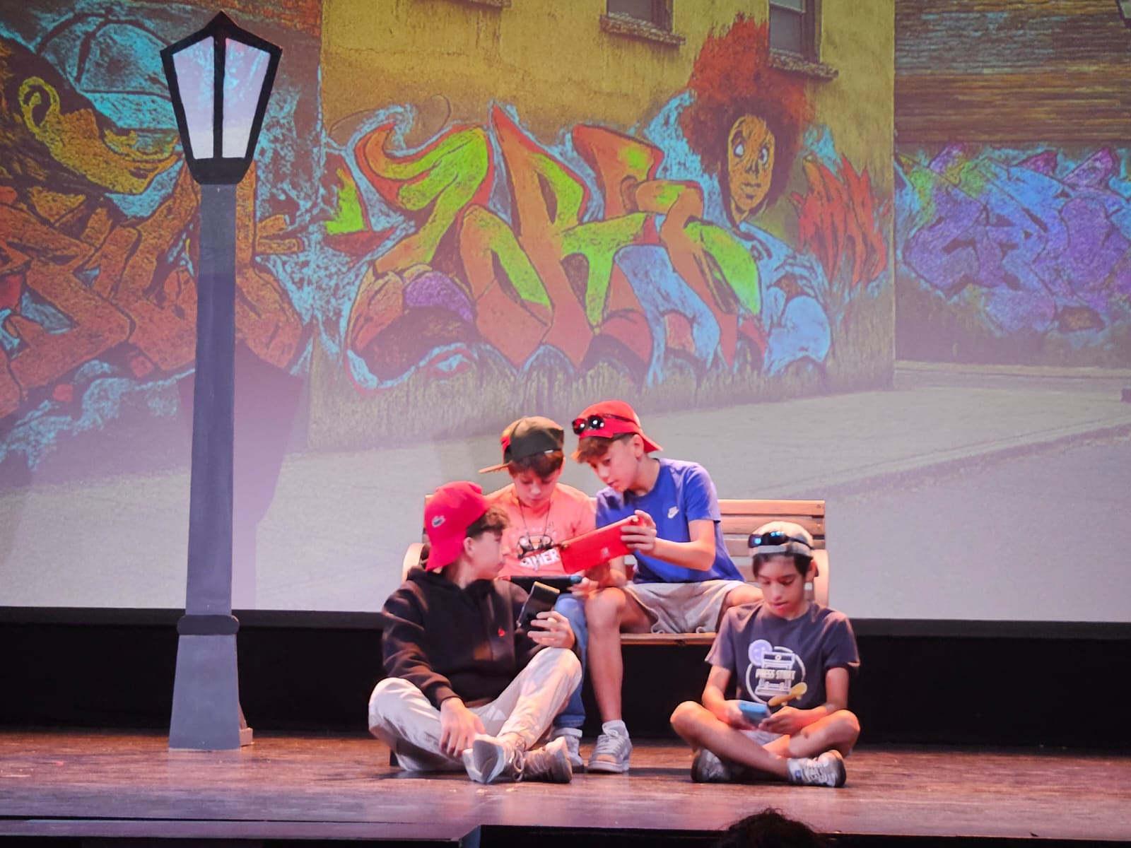 TEATRE FALLER INFANTIL – Sagunt-Sant Antoni-Pare Urbà presenta ‘El país dels papiroflèxics’