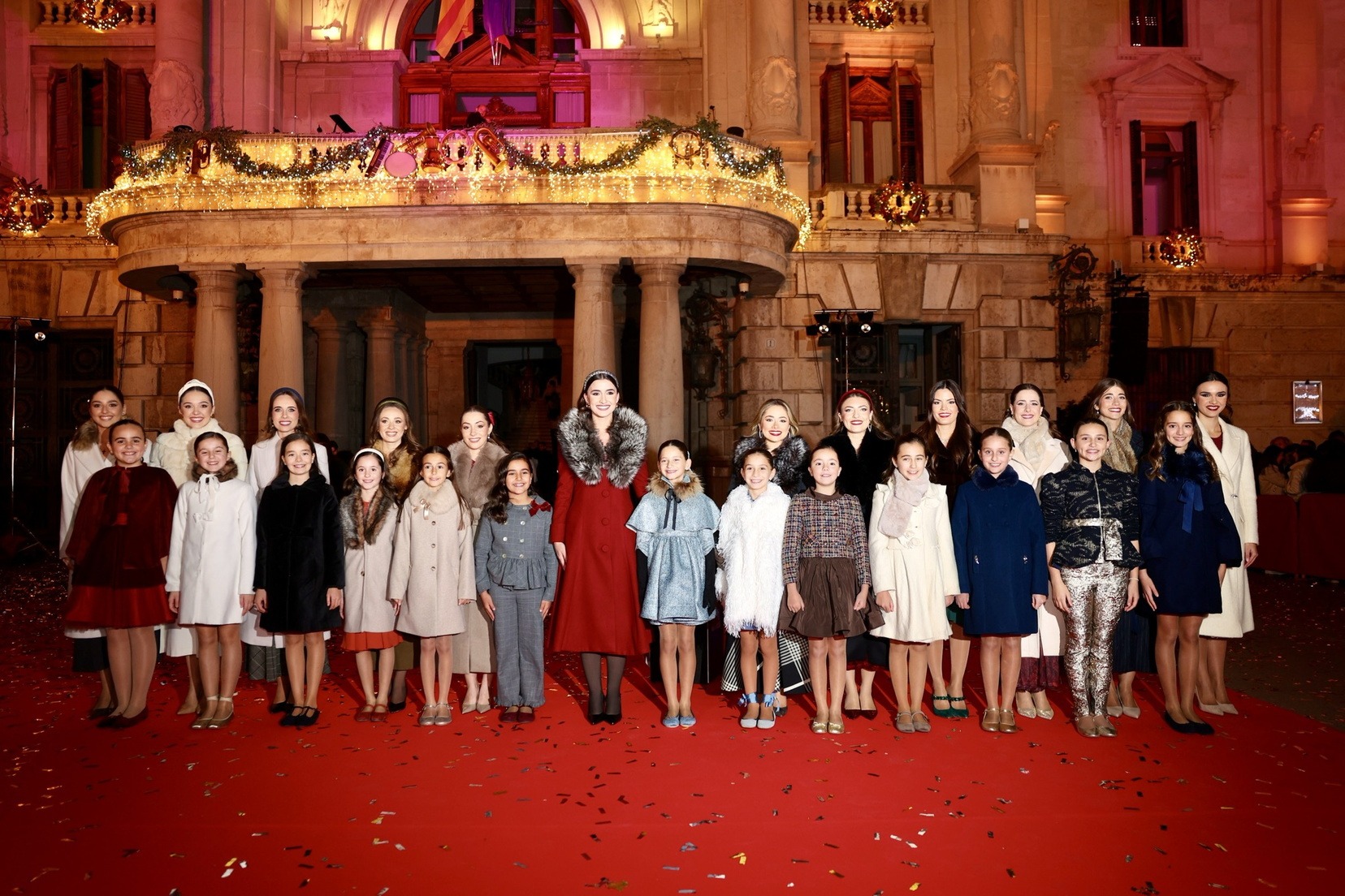 Les Falleres Majors de València inauguren el Nadal