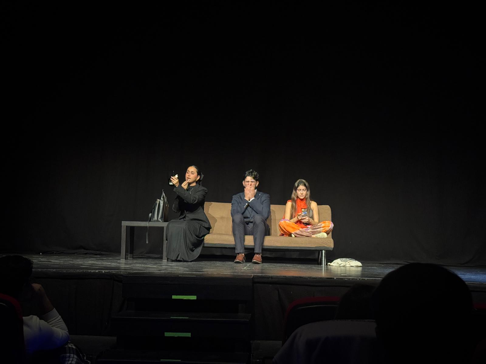 TEATRE FALLER – José Soto Micó-Síndico Mocholí presenta ‘Rèquiem’