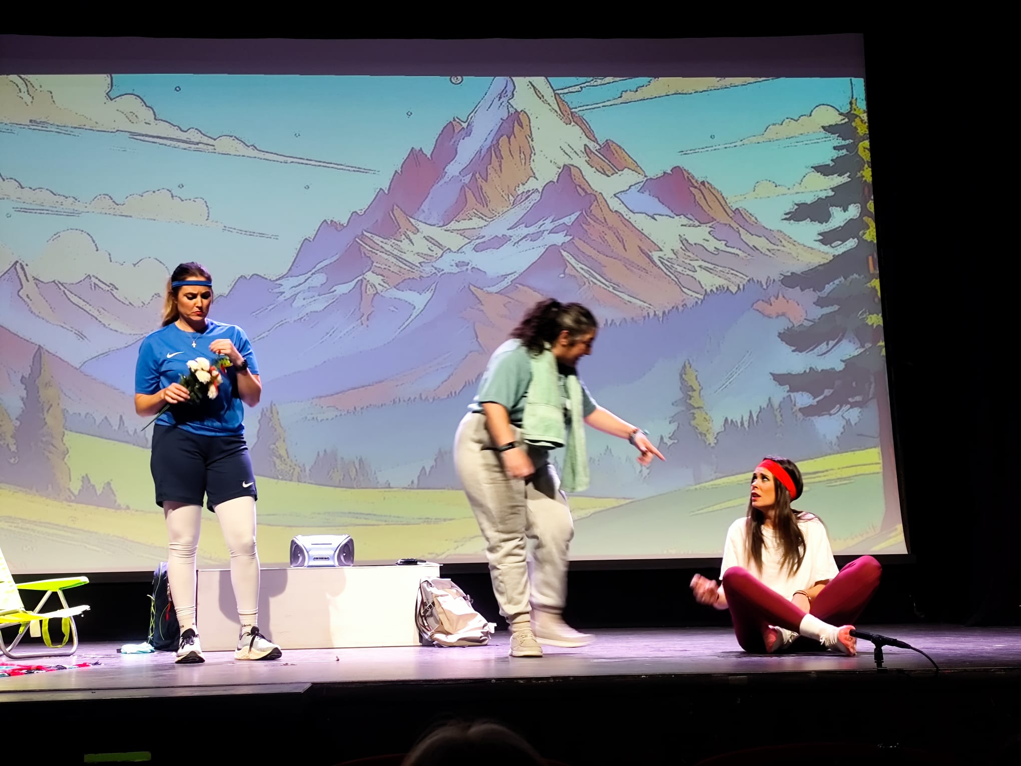 TEATRE FALLER – Cádiz-Cura Femenía-Puerto Rico presenta ‘Divorciades, evangèliques i vegetarianes’