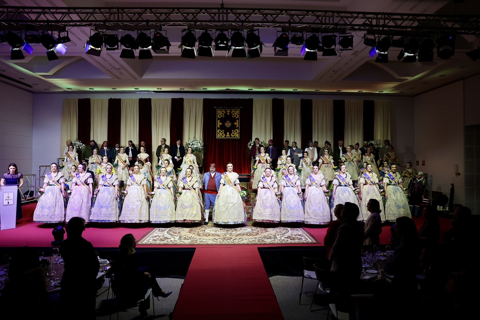 La Agrupación Gran Vía celebra la exaltación de sus 13 fallas