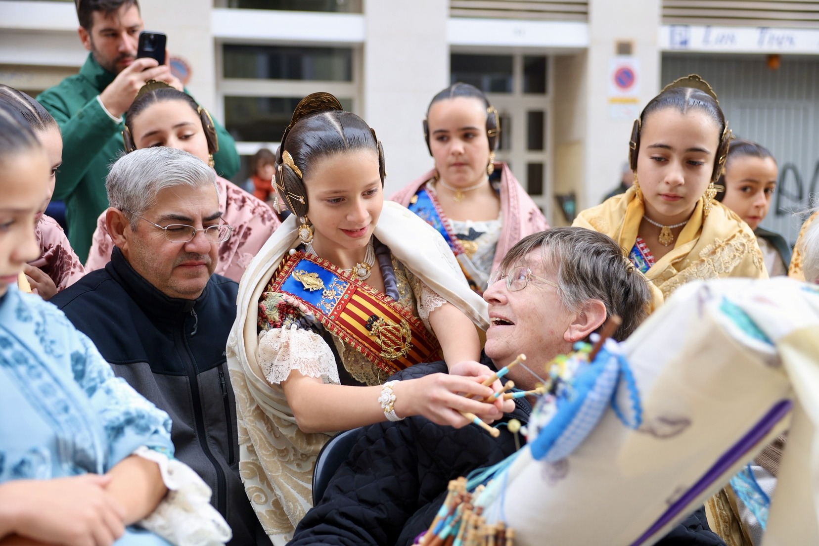 El «Quarantahuit» hace su tradicional encuentro de bolilleras