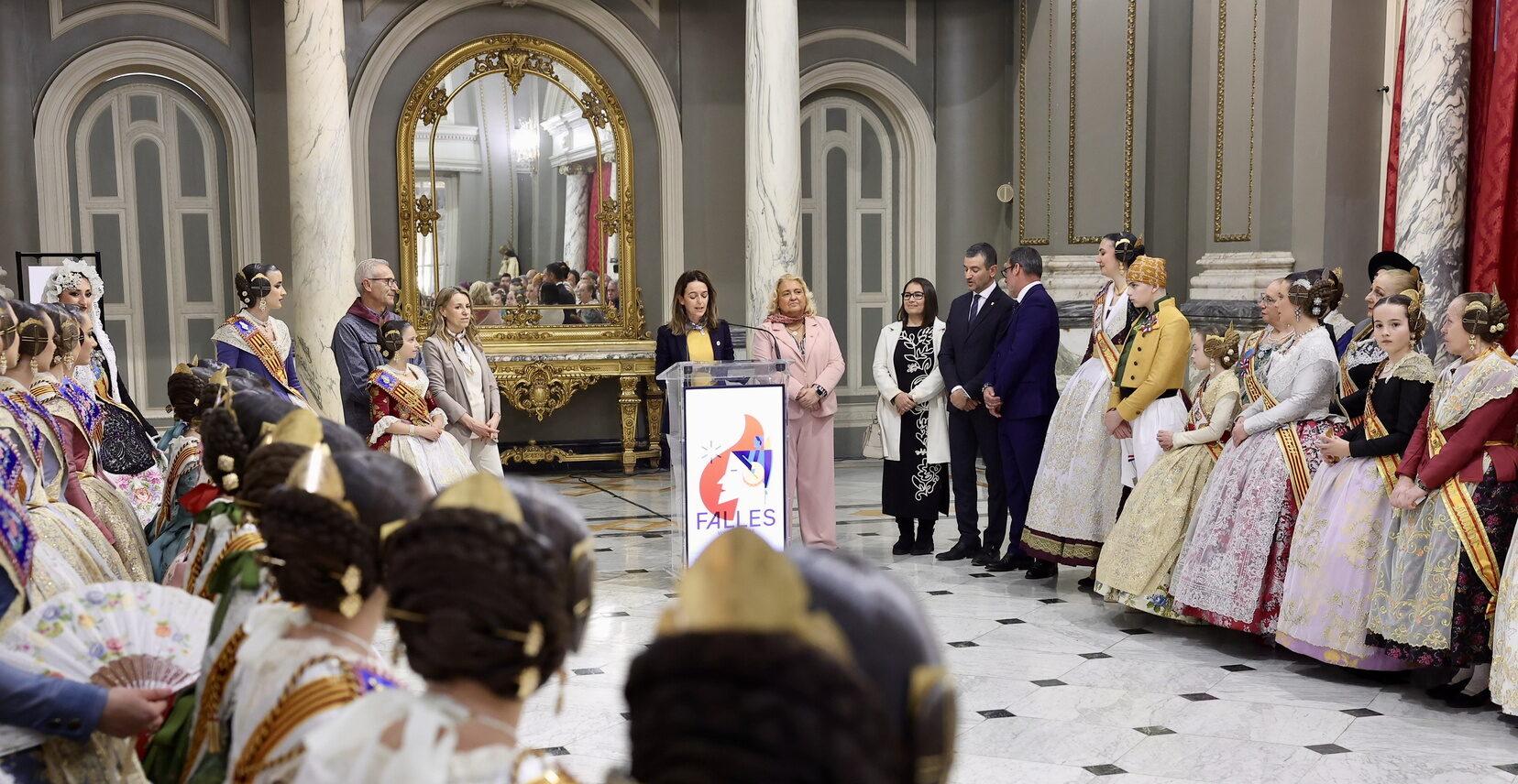 Recepció als CEVEX al Saló de Cristall