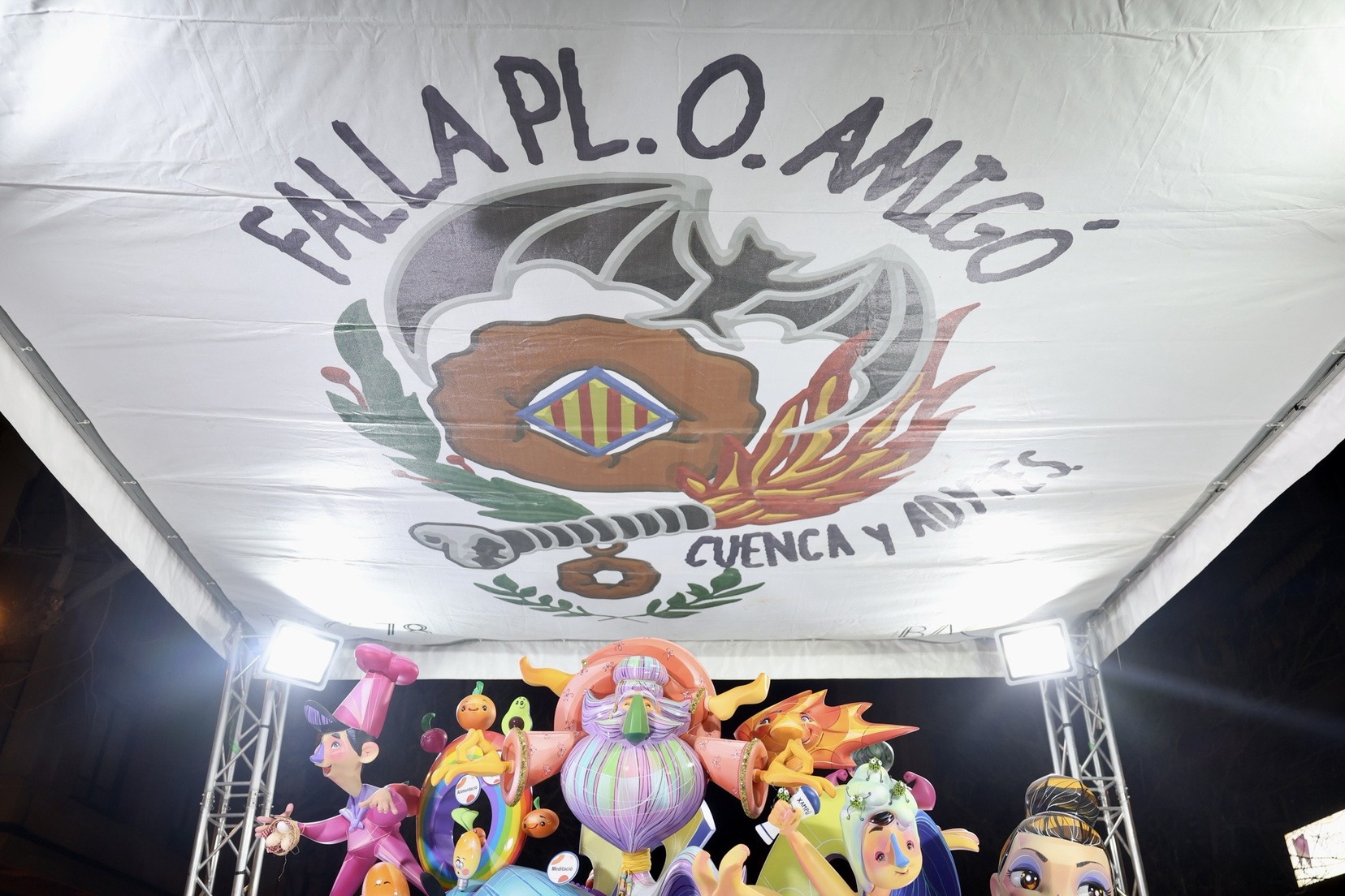 La FMIV y su Corte de Honor visitan el Primer premio de la primera sección