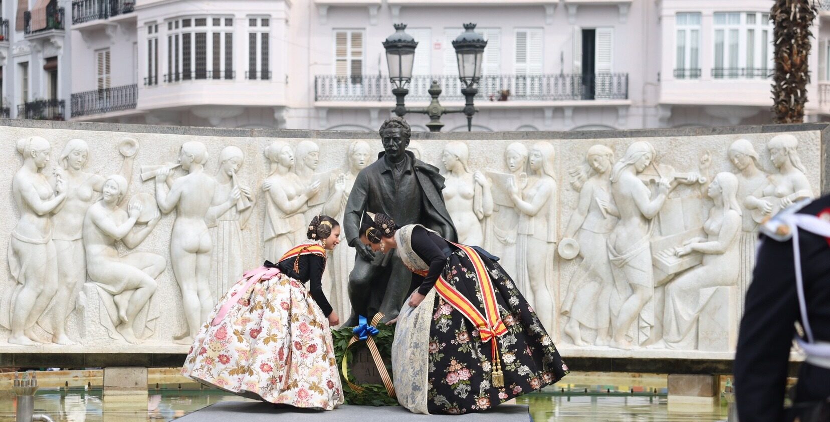 Homenatge de les Falles al Mestre Serrano