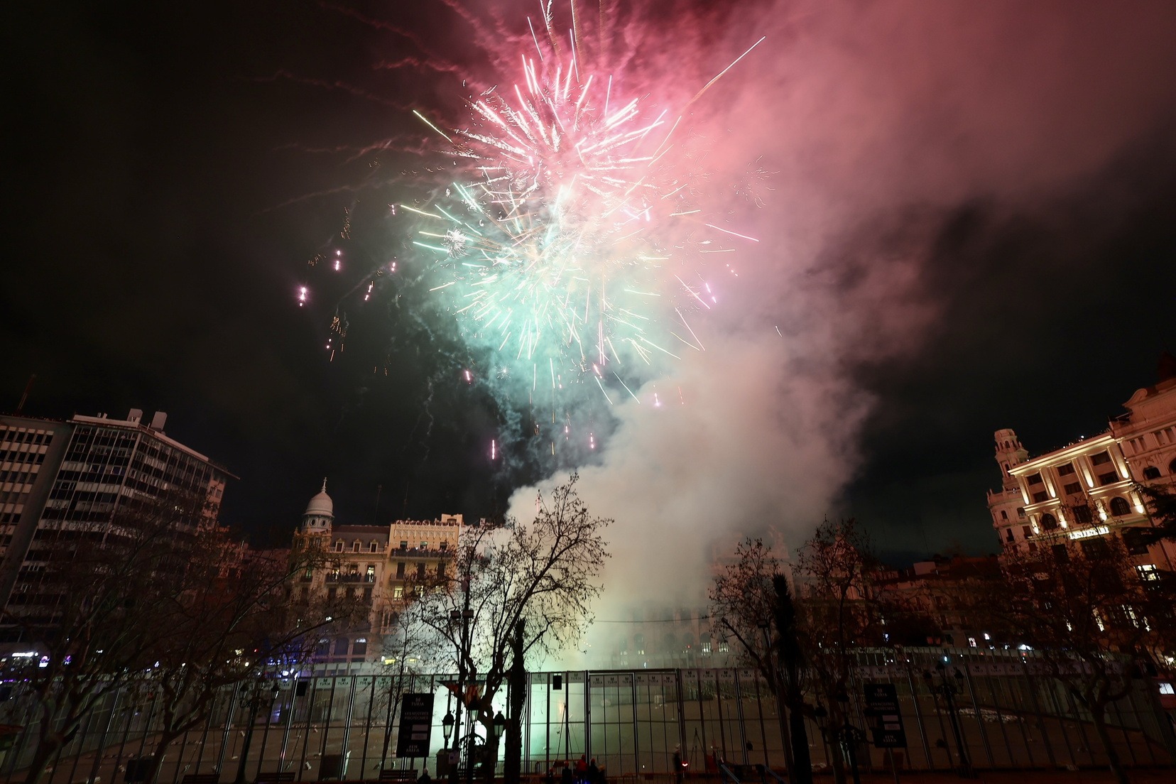 Pirotecnia Crespo cierra el fin de semana pirotécnico