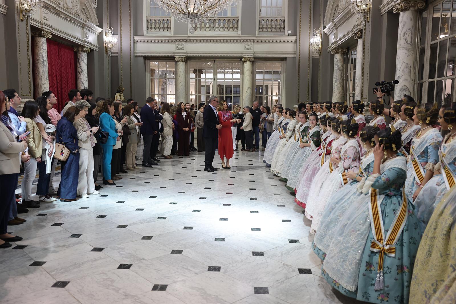 El Cap i Casal recibe a los alcaldes y alcaldesas de la provincia