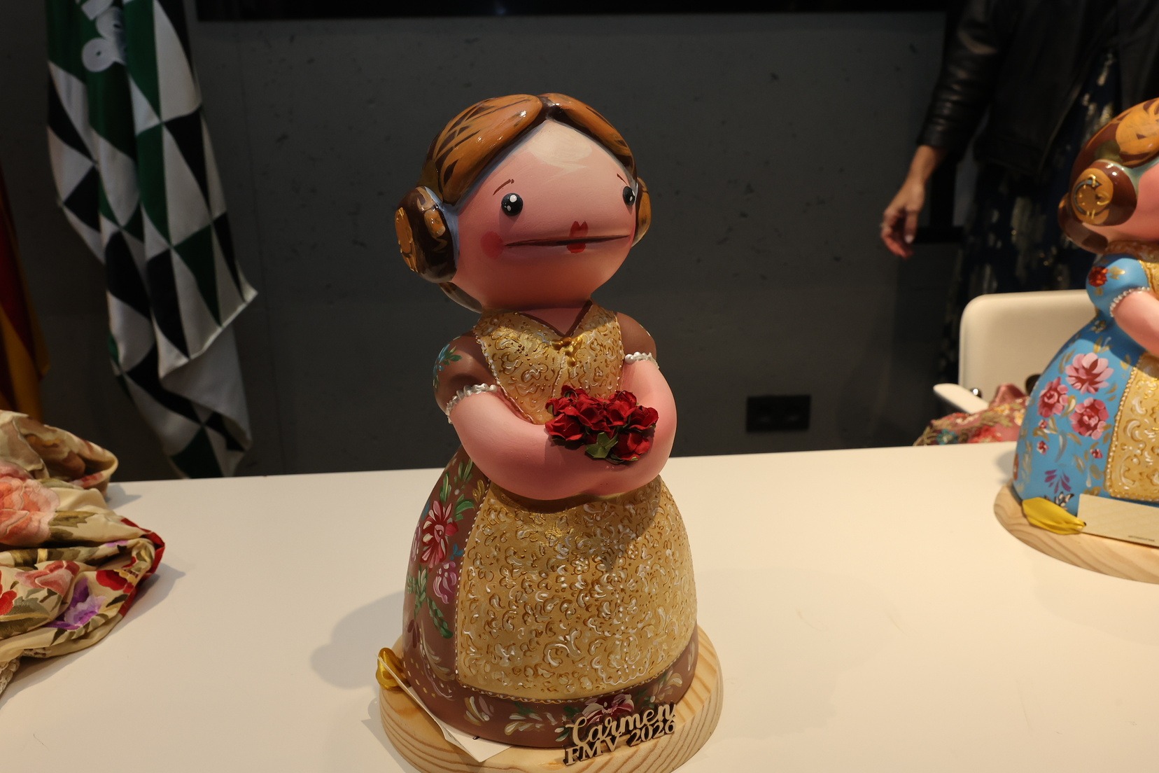 El Corte Inglés recibe a las FFMMV y sus Cortes de Honor