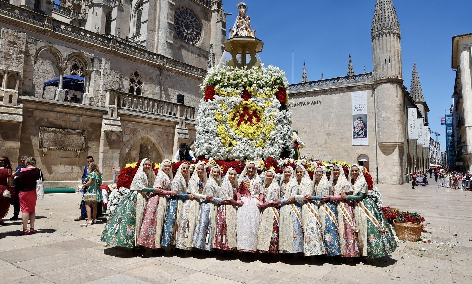 València participa en l’Ofrena Floral de Burgos