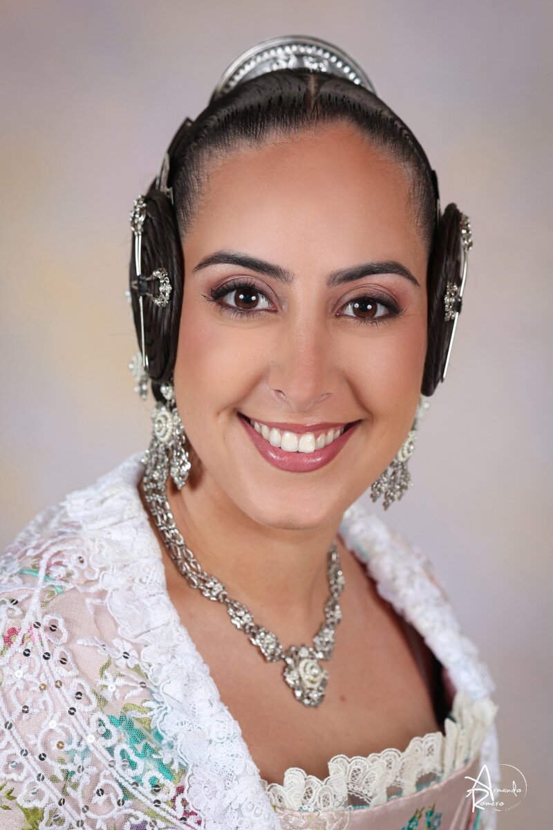 María Requena Butrón